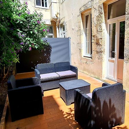 Coeur De La Rochelle Avec Terrasse Apartamento Exterior foto